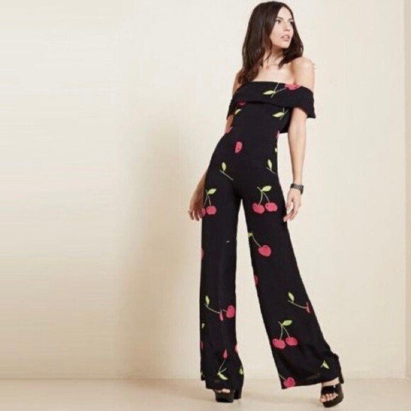 Reformation Jumpsuit Cherry Print - Picture 2 of 16